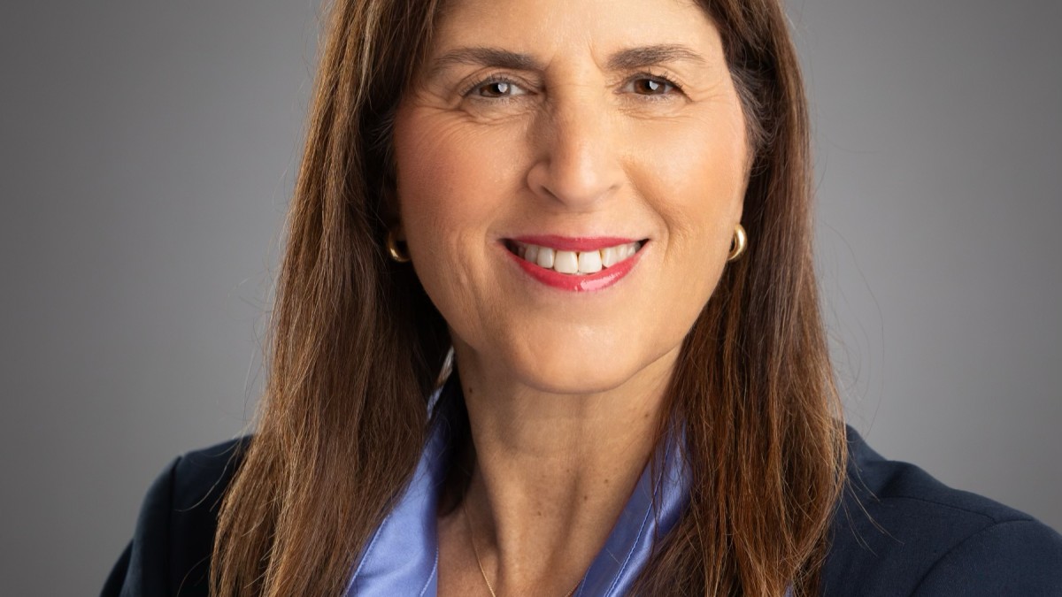Hilary Smith Kapner